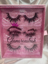 Cargar imagen en el visor de la galería, Classic Lash Book
