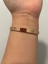Load image into Gallery viewer, Love bangle
