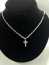Load image into Gallery viewer, Dainty cross
