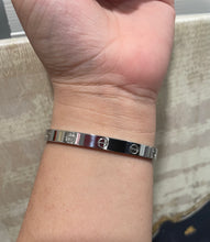 Load image into Gallery viewer, Love bangle
